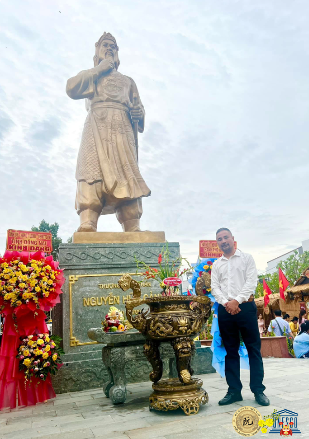 Đền thờ đức ông Nguyễn Hữu Cảnh - Đồng Nai