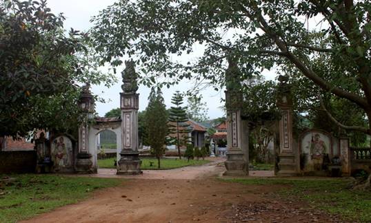 Lễ khai hội cụm di tích lịch sử Đền Thượng - Đền Trung - Đền Hạ năm 2013