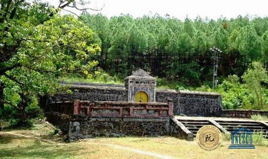 Lang tam nha nguyen 04