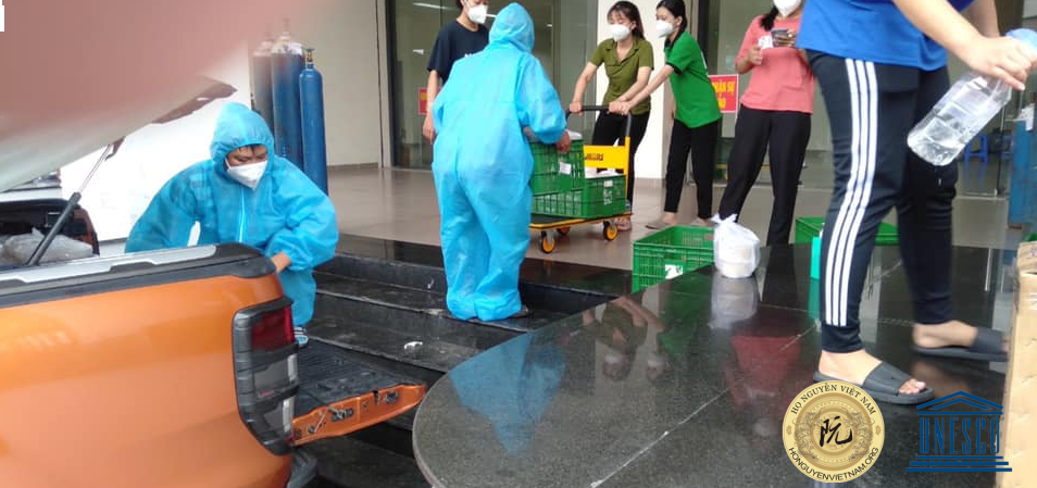 chinh chiến khắp mọi mặt trận
