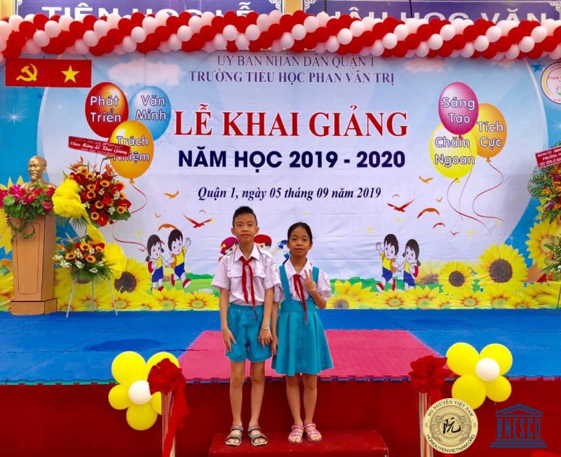 phu si va anh dao