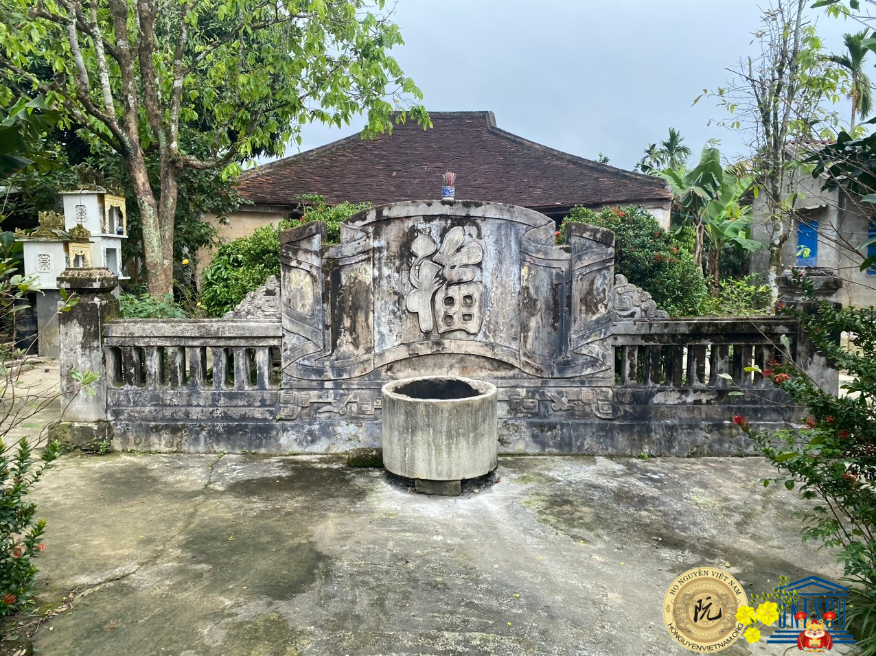 Nhà thờ họ Nguyễn ở Huế - xây dựng từ 1802 vẫn còn nguyên vẹn.
