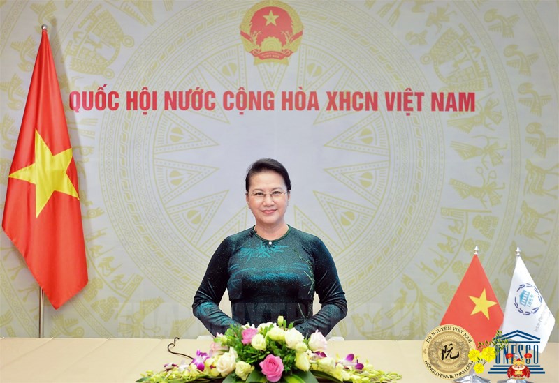 30 03 2021 trinh mien nhiem chu tich quoc hoi nguyen thi kim ngan 8FD5ABE2