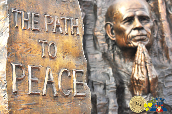 chuaadida full thien su nhat hanh nhan giai hoa binh the gioi pacem in terris 2015